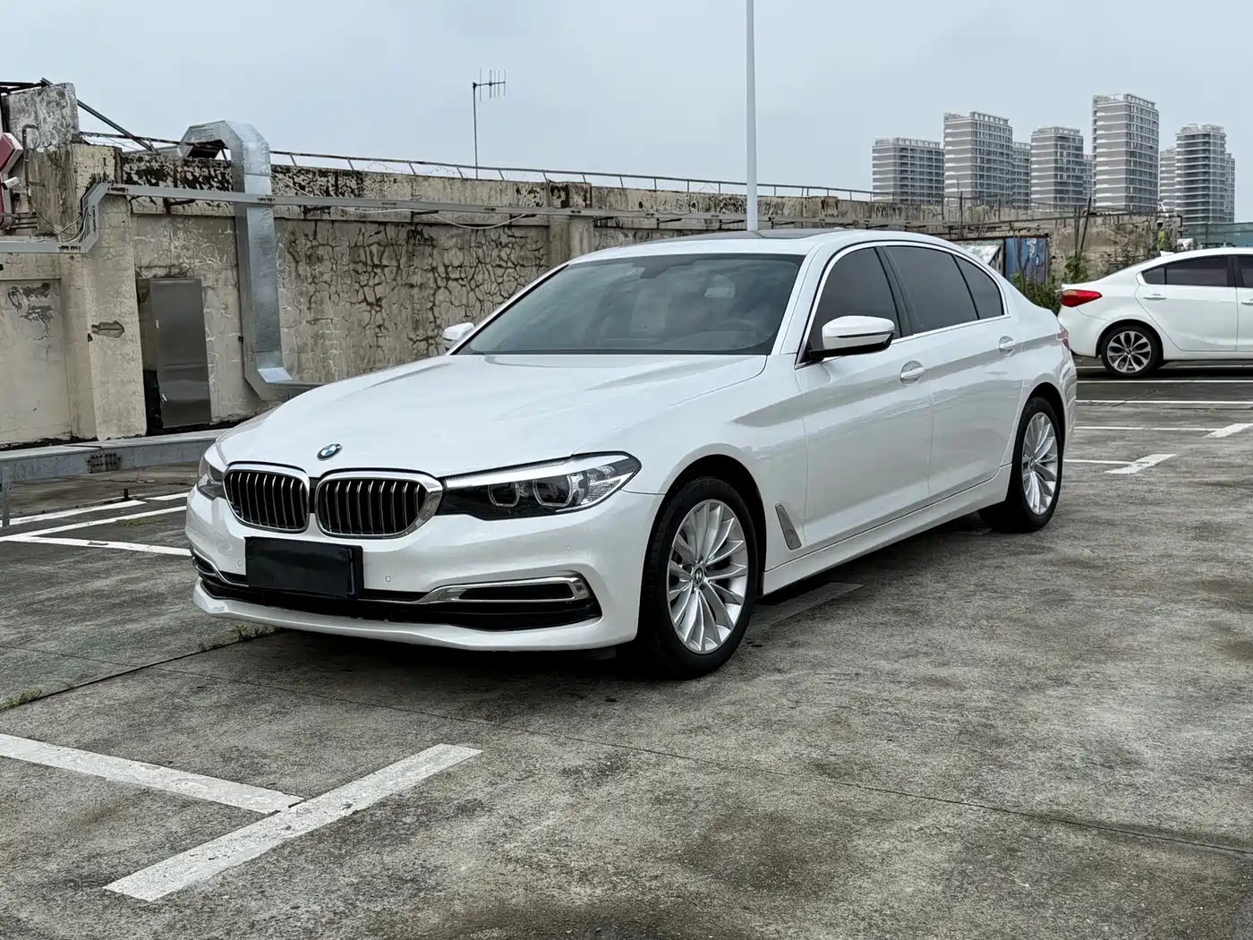 BMW 5 Series 2020 525Li Luxury Package