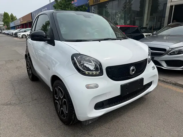 smart fortwo 2016 0.9T 66kW Hardtop Pioneer