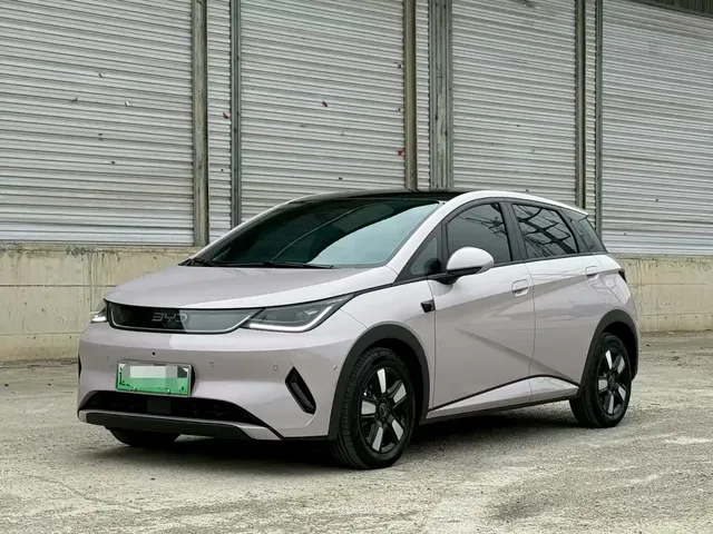 BYD Dolphin 2025 Smart Drive Edition 410km Fashion Version