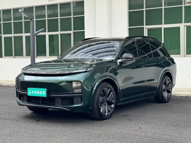 Li Auto Li L8 2023 Pro