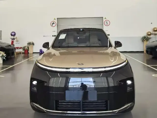 Li Auto Li Xiang L9 2026 Base Model