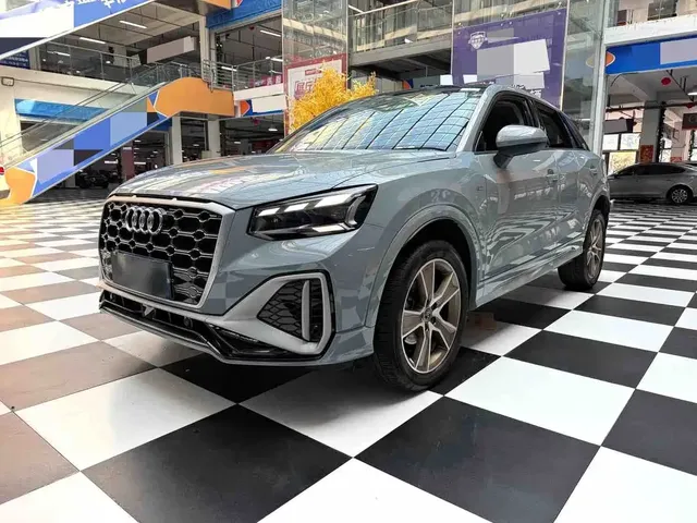 Audi Q2L 2022 35 TFSI Fashion Dynamic