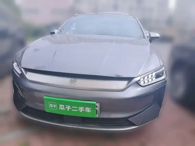 BYD Qin PLUS 2021 EV 400KM Luxury Model