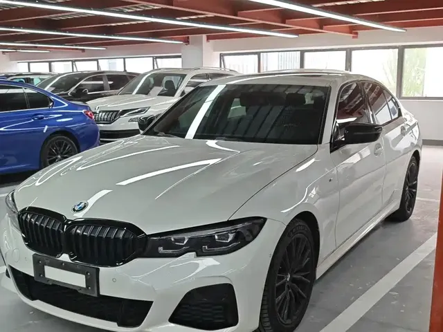 BMW 3 Series 2022 325i M Sport Shadow Edition