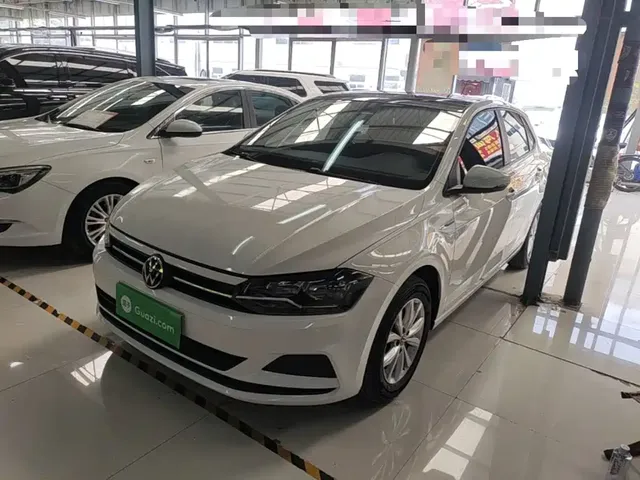 Volkswagen Polo 2021 Plus 1.5L Automatic Colorful Tech Edition