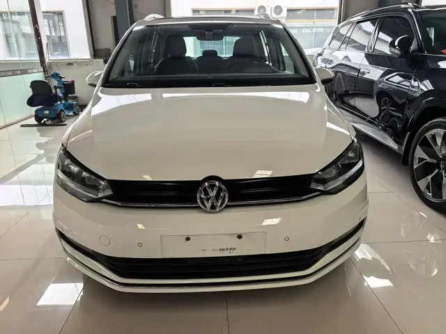 Volkswagen Touran 2018 Touran L 280TSI DSG Comfort 7-seater China V