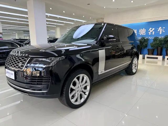 Land Rover Range Rover 2022 3.0 L6 400PS Heritage Extended Classic Edition
