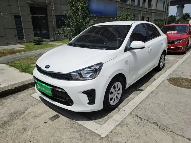 Kia Huan Chi 2017 1.4L Manual Smart Fashion