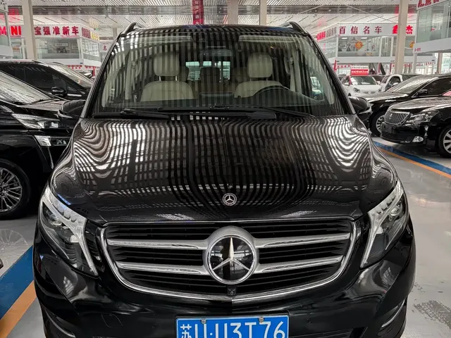 Mercedes-Benz V-Class 2018 V 260 L Premium Long Wheelbase Edition China VI