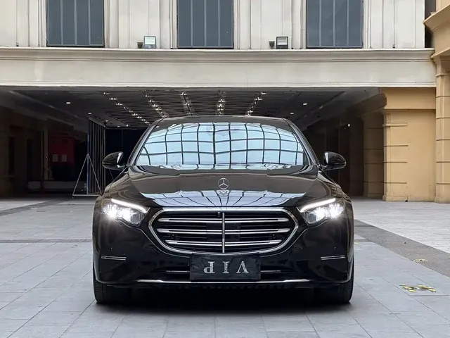 Mercedes-Benz E-Class 2025 E 300 L Luxury