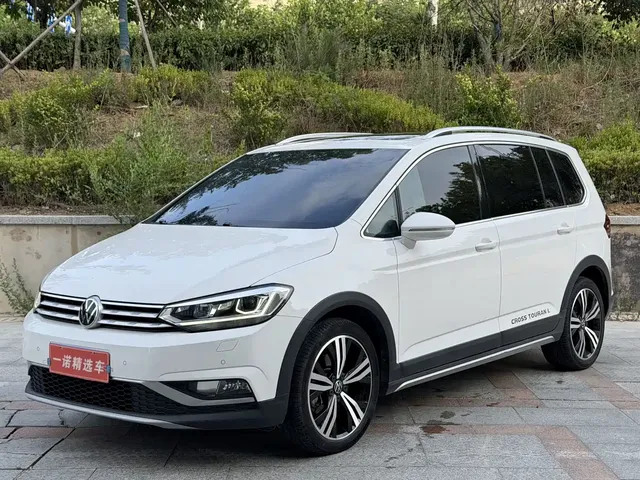 Volkswagen Touran 2021 Touran L 280TSI DSG Cross Edition 6-seater
