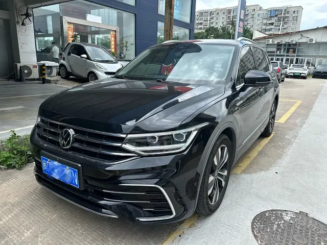 Volkswagen Tiguan L 2023 Facelift 330TSI Auto FWD R-Line Premium