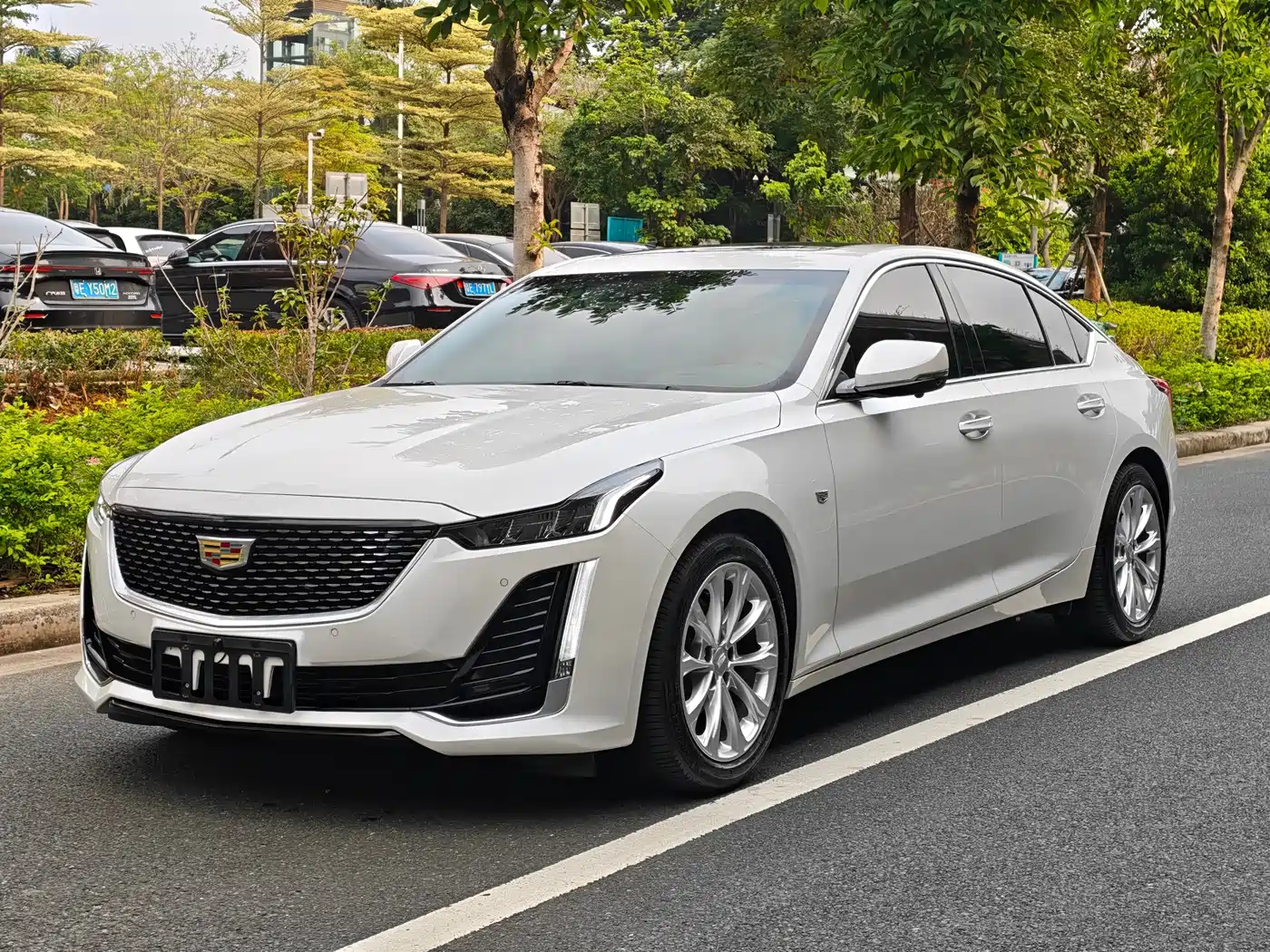 Cadillac CT5 2023 28T Luxury Style (Standard Edition)
