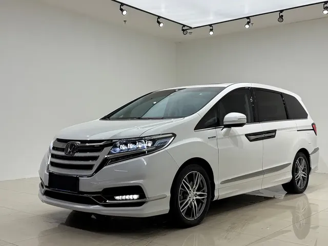 Honda Elysion 2019 2.0L Hybrid Luxury Edition