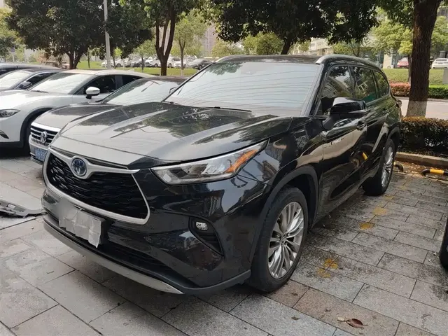 Toyota Highlander 2022 Hybrid 2.5L 4WD Luxury 7-Seater