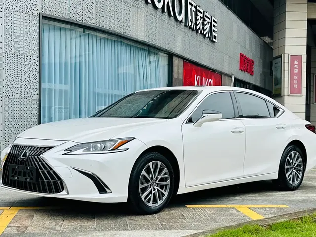 Lexus ES 2022 200 Excellence Edition