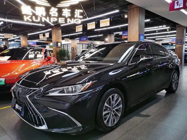 Lexus ES 2023 260 Excellence