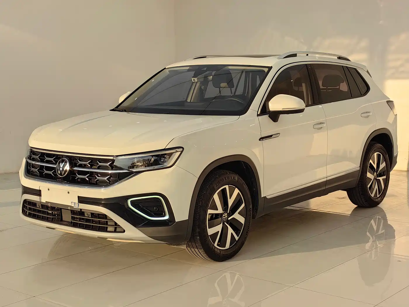 Volkswagen Tayron 2023 330TSI 2WD Luxury Plus Advanced Edition