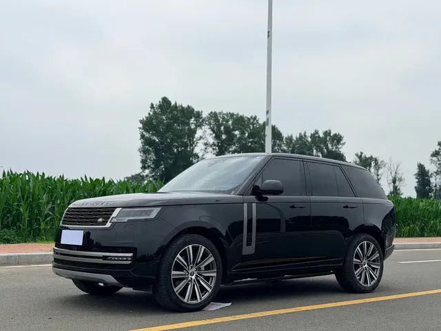 Land Rover Range Rover 2023 3.0 L6 360PS Golden Age Edition