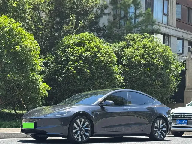 Tesla Model 3 2023 Long Range All-Wheel Drive