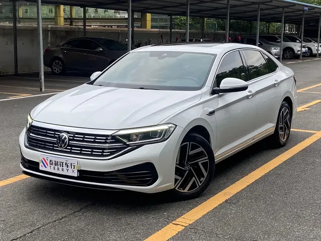 Volkswagen Sagitar 2023 280TSI DSG Surpass Plus Edition
