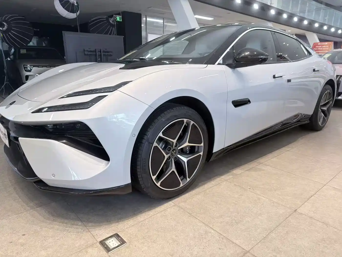 Lotus Cars EMEYA Blossom 2025 600 Wagon