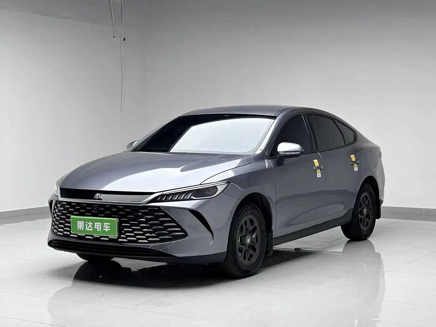 BYD Qin PLUS 2026 DM-i Smart Edition 128KM Progressive