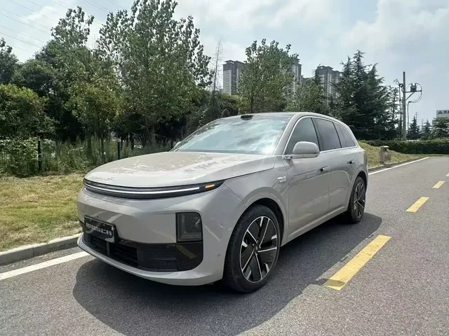 Li Auto L6 2025 Max Smart Renewal Edition