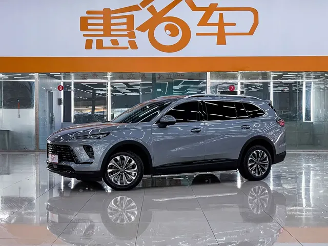 Buick Envision Plus 2025 Enclave Plus 28T 2WD Platinum Edition