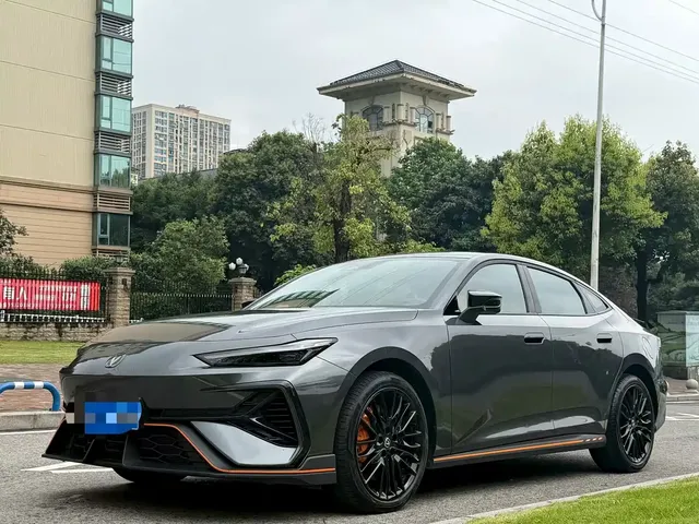 Changan UNI-V 2025 2.0T Sport Version