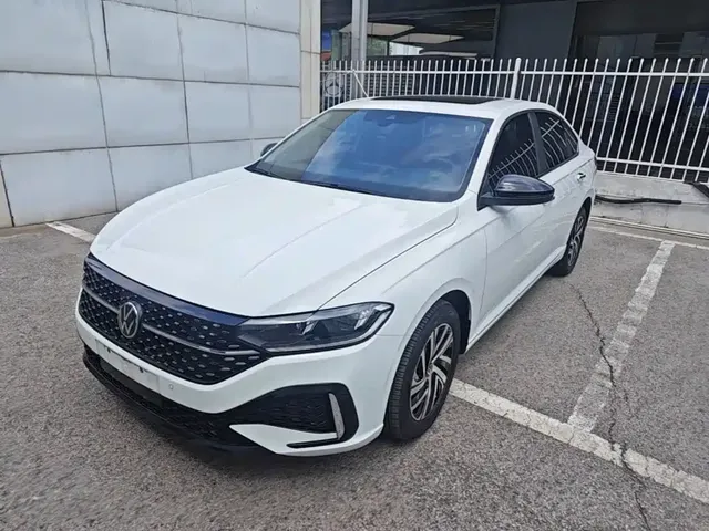 Volkswagen Lavida 2024 Model 300TSI DSG Starlight Leading Edition