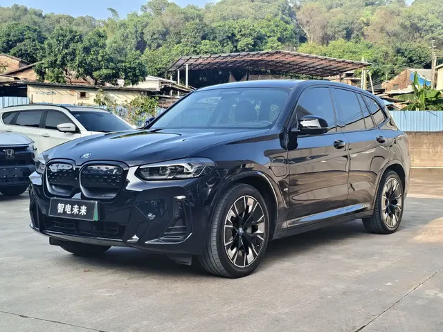 BMW iX3 2024 Innovation Leader