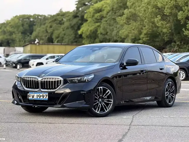 BMW 5 Series (Import) 2024 Model 525i M Sport Package