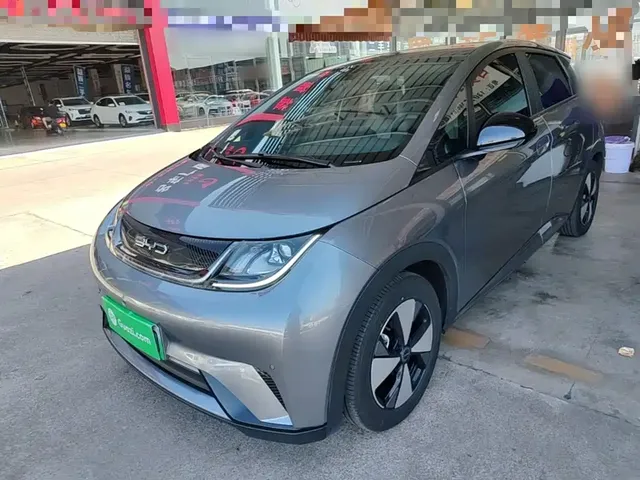 BYD Dolphin 2023 420km Fashion Edition