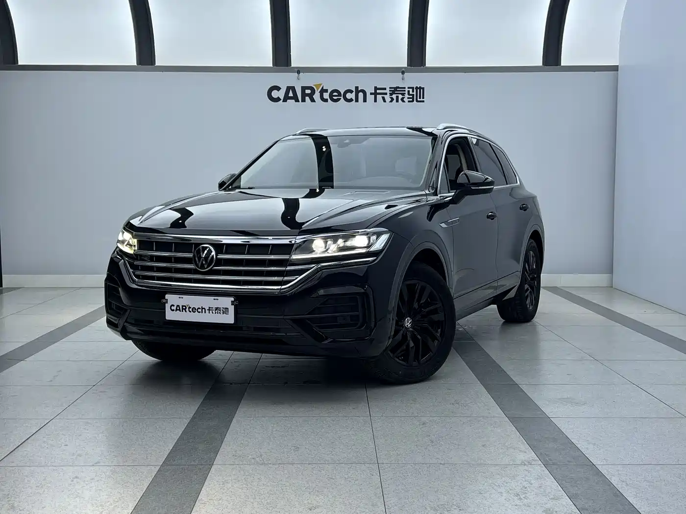 Volkswagen Touareg 2021 2.0TSI R-Line