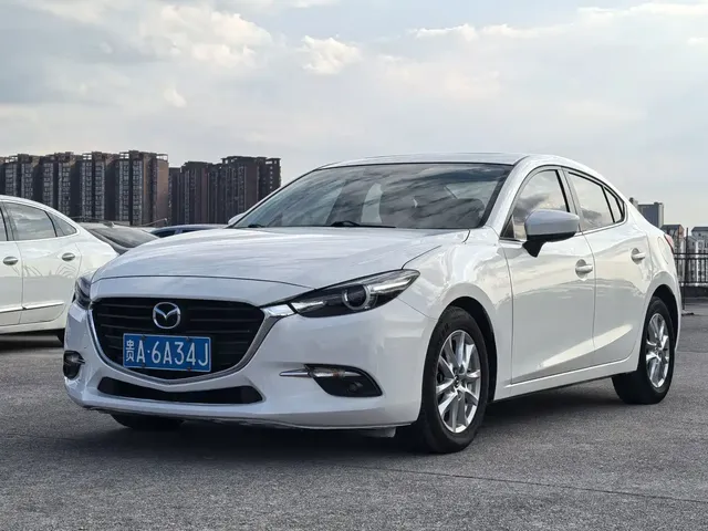 Mazda 3 Axela 2019 Cloud Control Edition Sedan 1.5L Auto Luxury China V