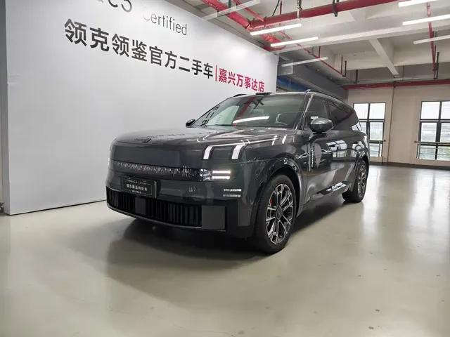 Lynk & Co 900 2025 2.0T Ultra