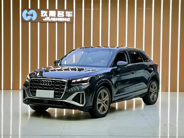 Audi Q2L 2022 35 TFSI Fashion Dynamic