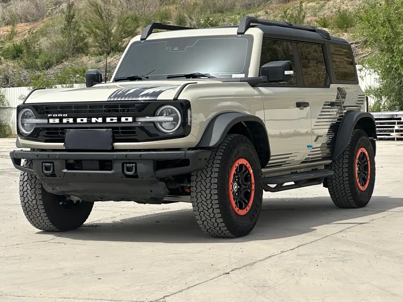 Ford Bronco 2025 2.3T Mega Dune Limited Custom Edition