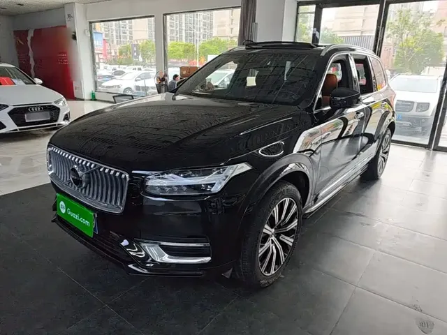 Volvo XC90 2022 B5 Smart Luxury Edition 5-seater