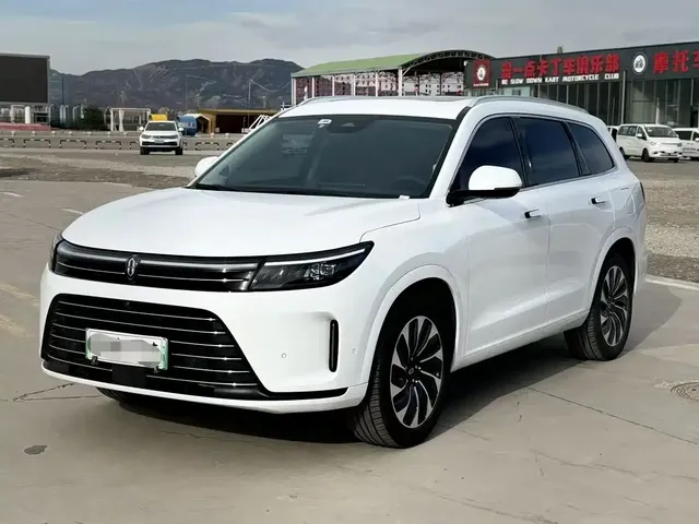 AITO Wenjie AITO M7 2022 1.5T AWD Luxury Edition