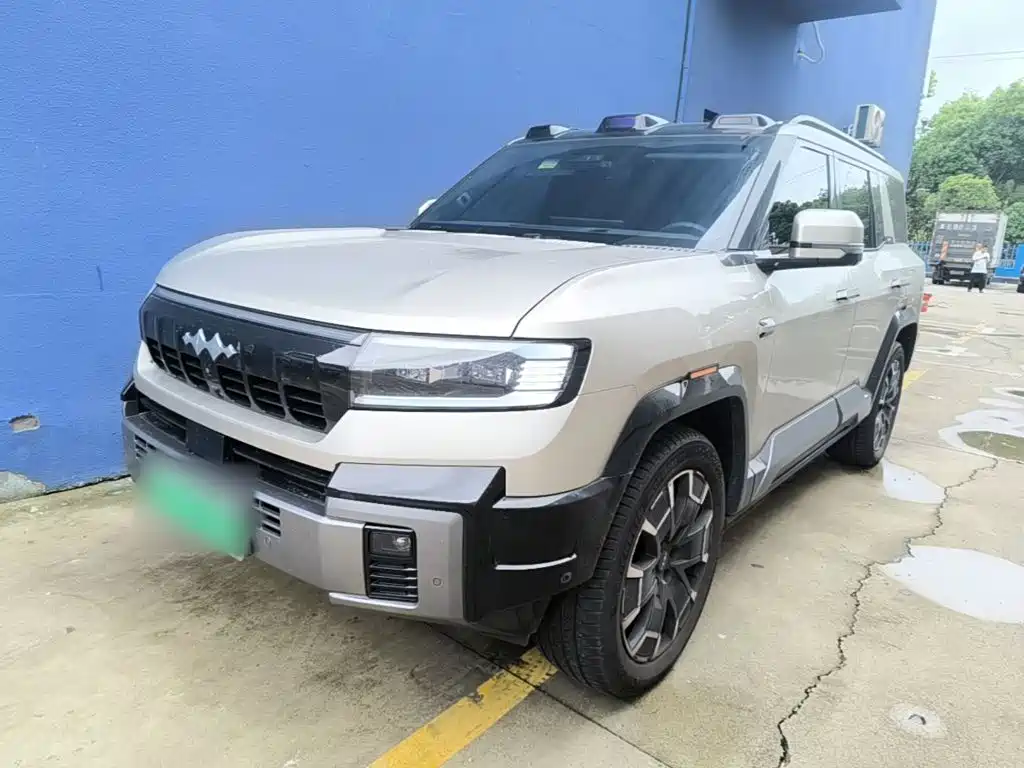 Fang Cheng Bao Leopard 8 2025 Smart Brave Flagship Drone Edition 7-seater