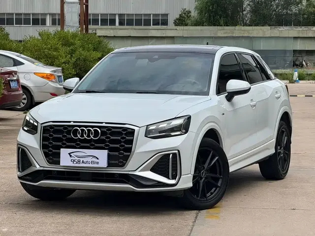 Audi Q2L 2022 35 TFSI Fashion Dynamic