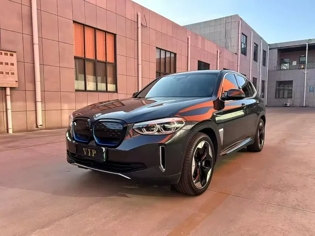 BMW iX3 2021 Pioneer