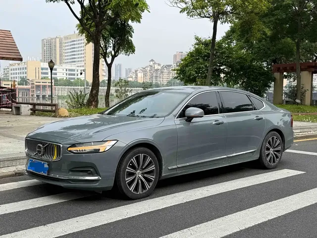 Volvo S90 2020 T5 Momentum Luxury Edition