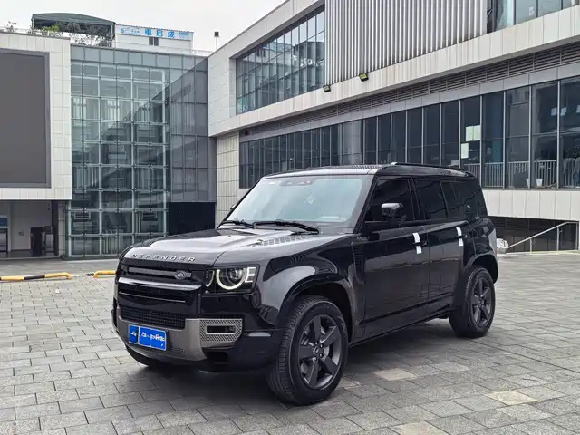 Land Rover Defender 2024 110 3.0T P400 X-DYNAMIC HSE