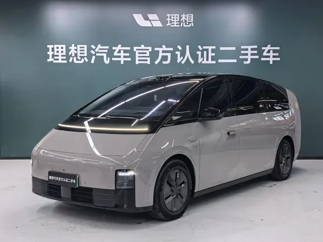 Li Auto MEGA 2025 Model Home Family Special Edition