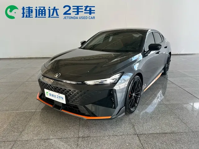 Changan UNI-V 2024 1.5T Deluxe Sport