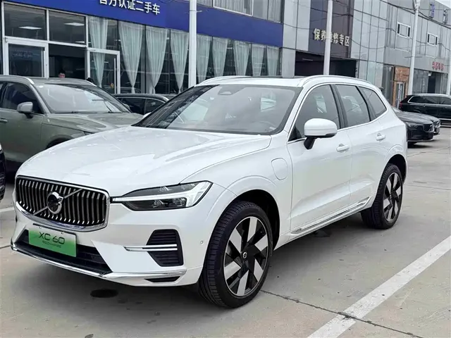 Volvo XC60 Plug-in Hybrid 2025 Plug-in Hybrid Long Range AWD Zhiya Luxury Edition