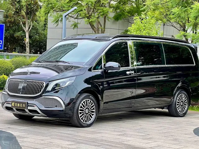 Mercedes-Benz Vito 2023 2.0T Business 7-Seater